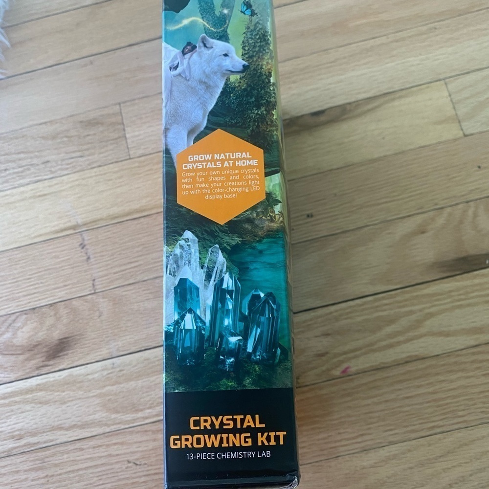 Discovery Kids Crystal Growing Kit - Picture 5 of 5